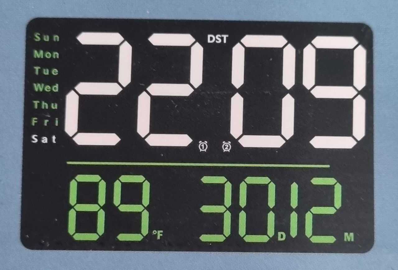 Zegar cyfrowy scieny/ stojący LED