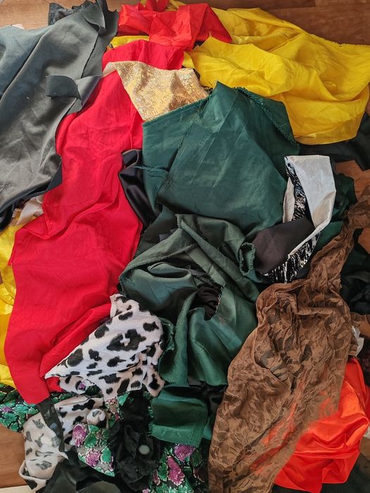 Пакет великий з лоскутками для рукоділля