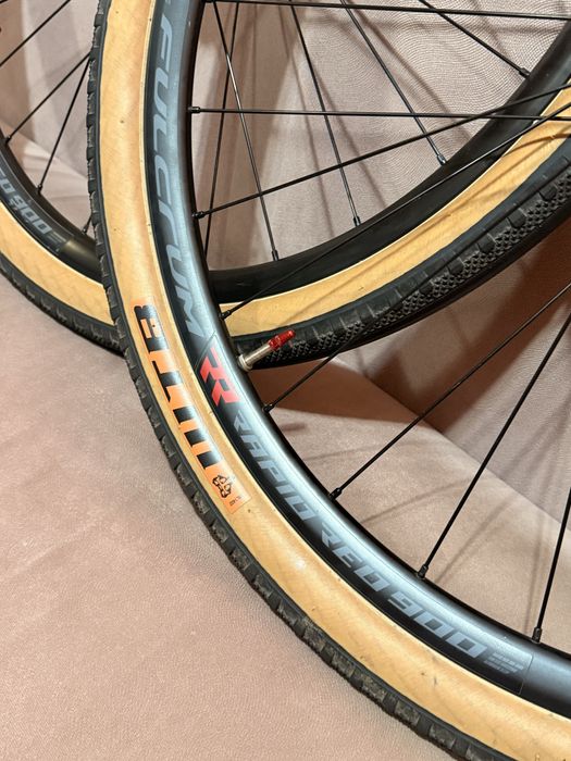 Топові гравійні колеса Fulcrum red 900 650d + wtb byway 47