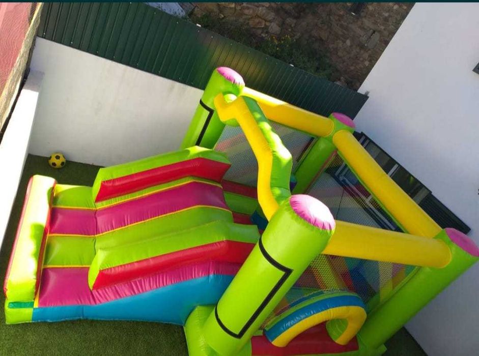 Aluguer de Insufláveis