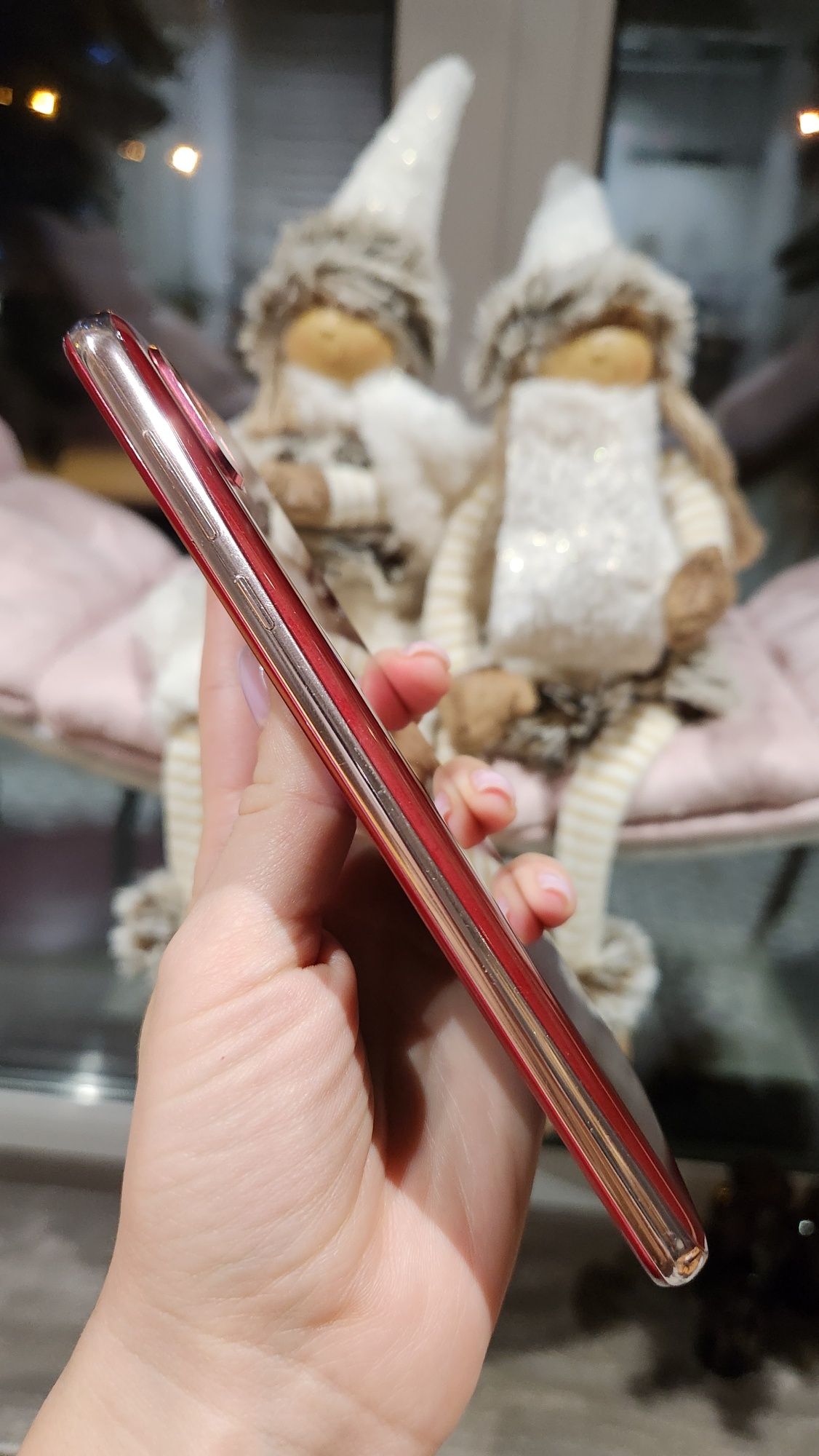 Sharp R2  4/64 red червоний aquos