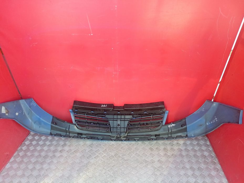 Накладка бампера Nissan Primastar Улыбка Решетка Ниссан Примастар