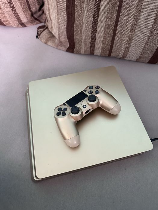 Плейстейшн 4 слім