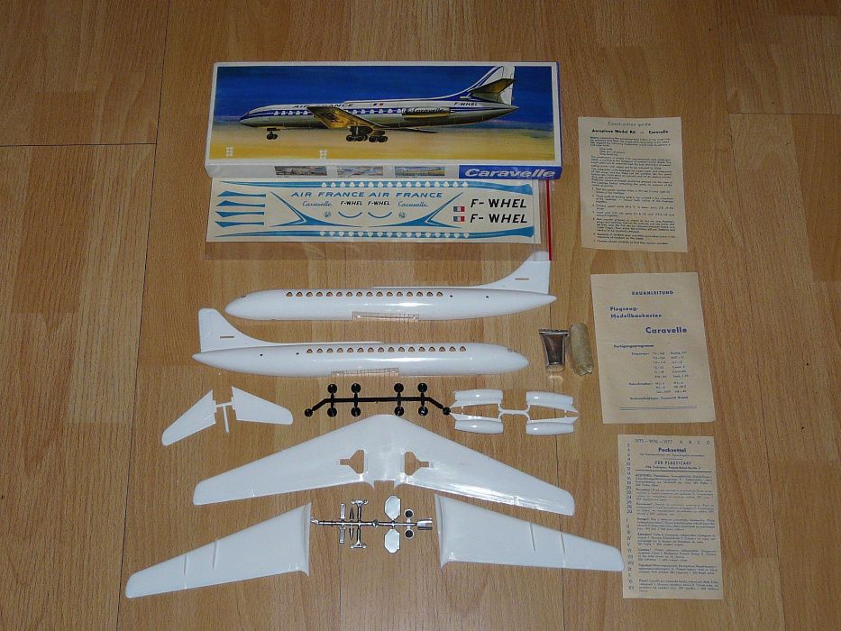 Samolot model Caravelle 1:100 Veb Plasticart Antyk- Piękny