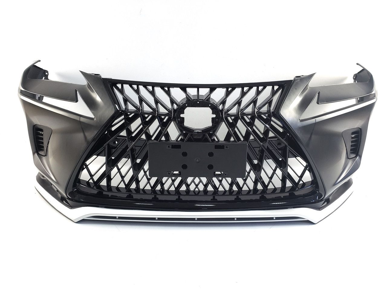 Передний бампер Lexus NX 2017-2020 ( TRD )
