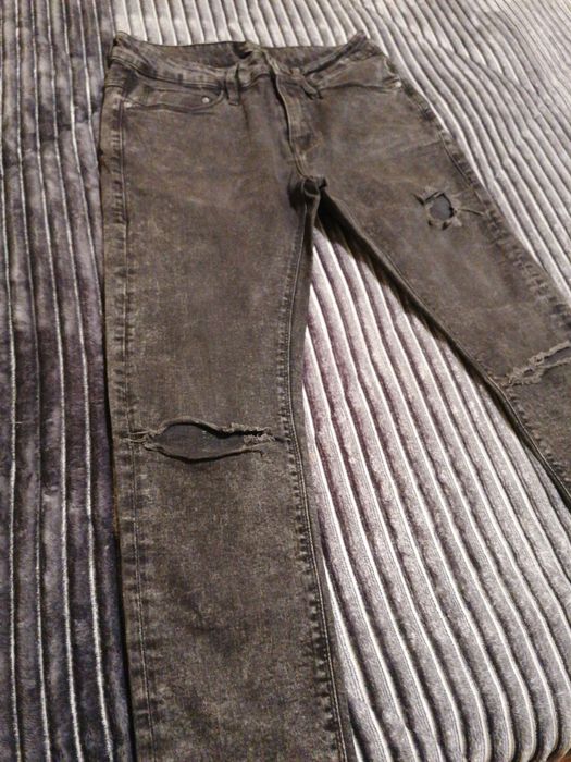 Calças de ganga de Homem da Bershka tamanho 38 super skinny fit