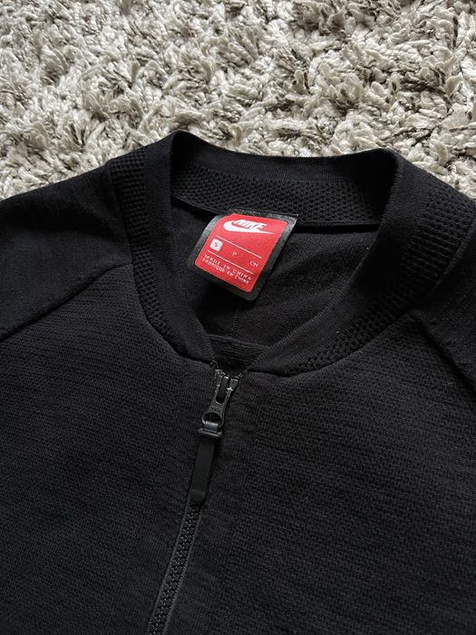 Свитшот на замку Nike Tech Pack