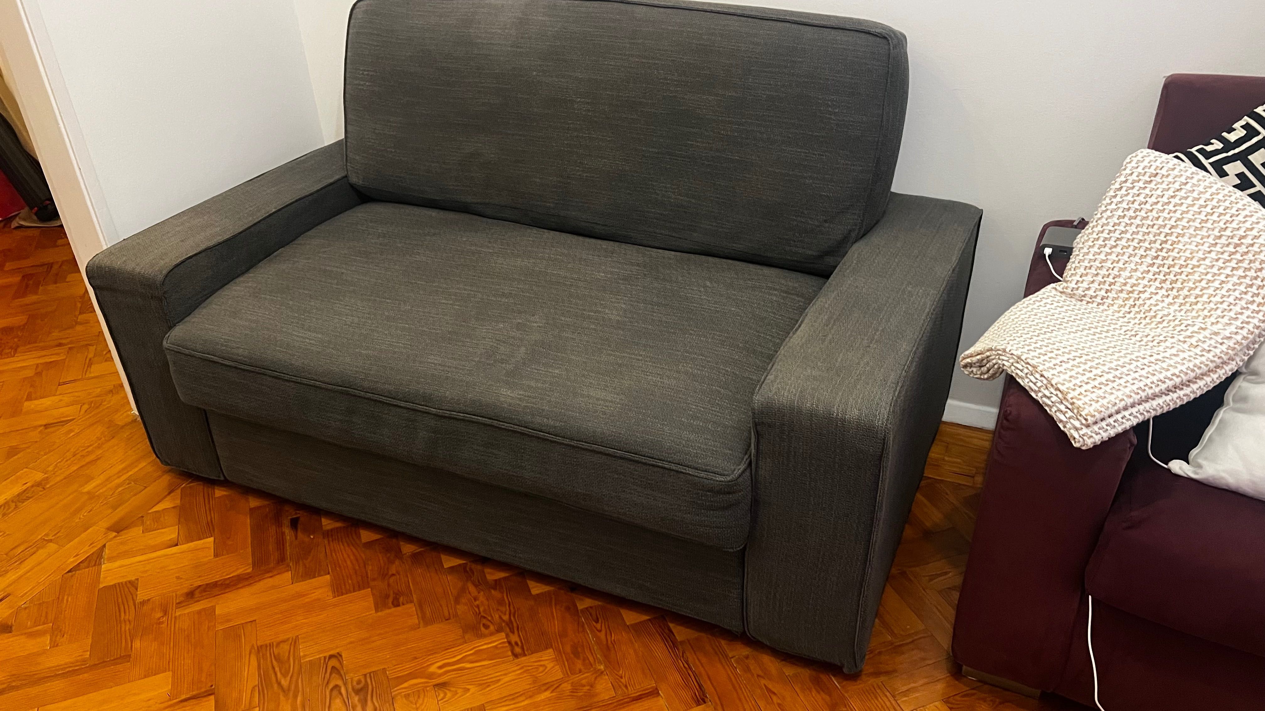 Sofá cama em bom estado