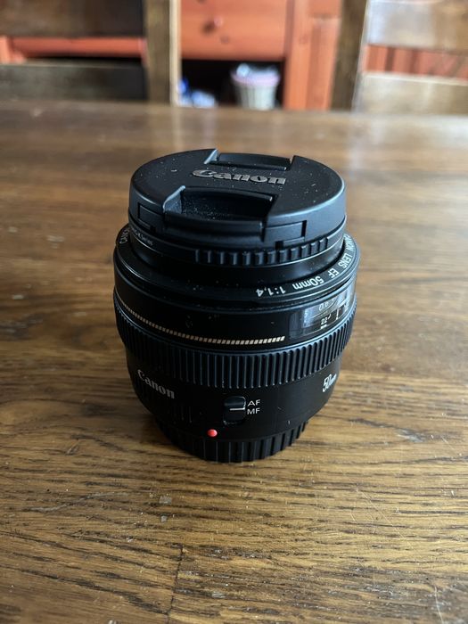 2 Lentes Canon EF/S Canon EF 50mm f1.4 USM & Canon EF-S 18-55mm IS STM