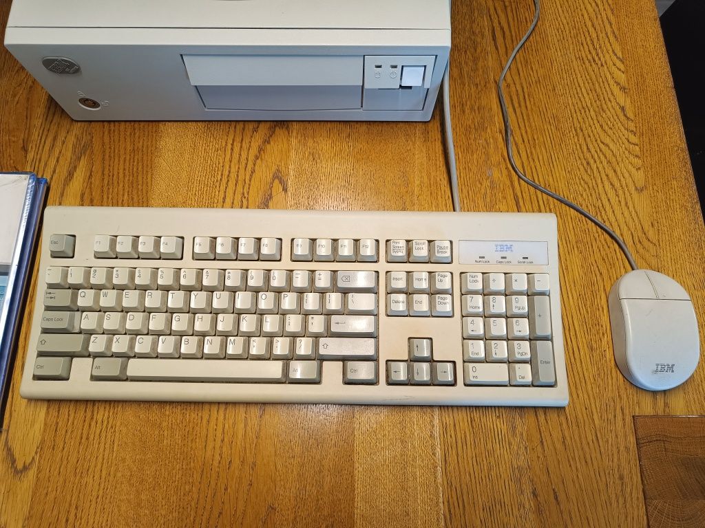 IBM PS/2 Model 56 Retro