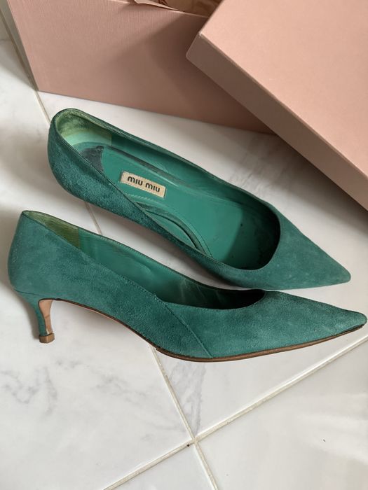 Яскраві туфлі MIU MIU оригінал