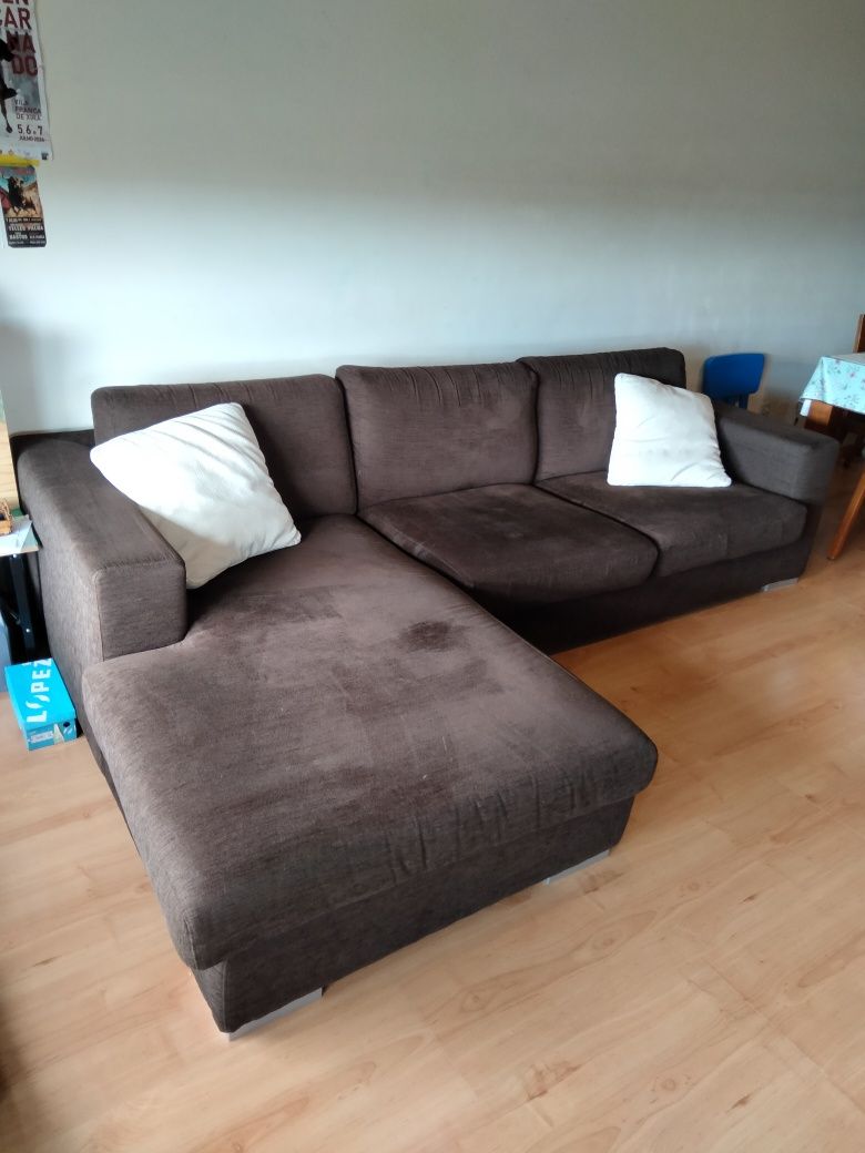 Vendo sofá 3 lugares c/chaise