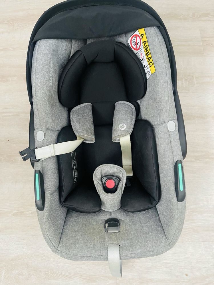 Carrinho, alcofa, ovo maxicozi zelia S oferta mala viagem e capa chuva