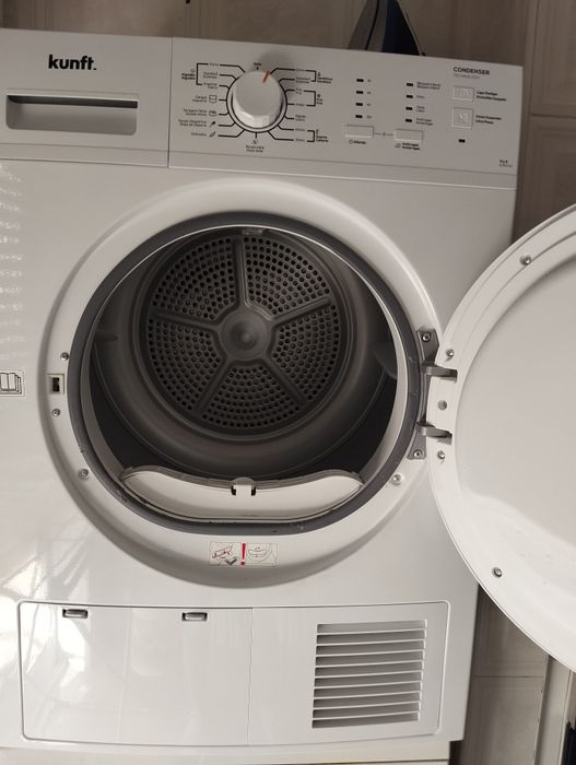 Máquina de secar roupa