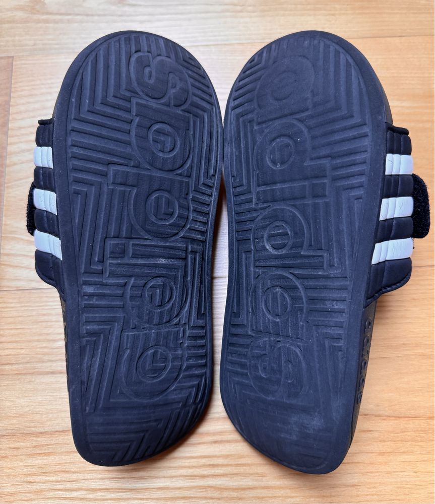 Klapki adidas 39/24cm