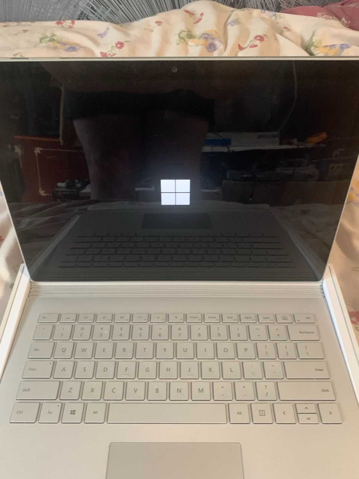 Microsoft Surface Book 3 13,5" I5 256GB SSD/8RAM