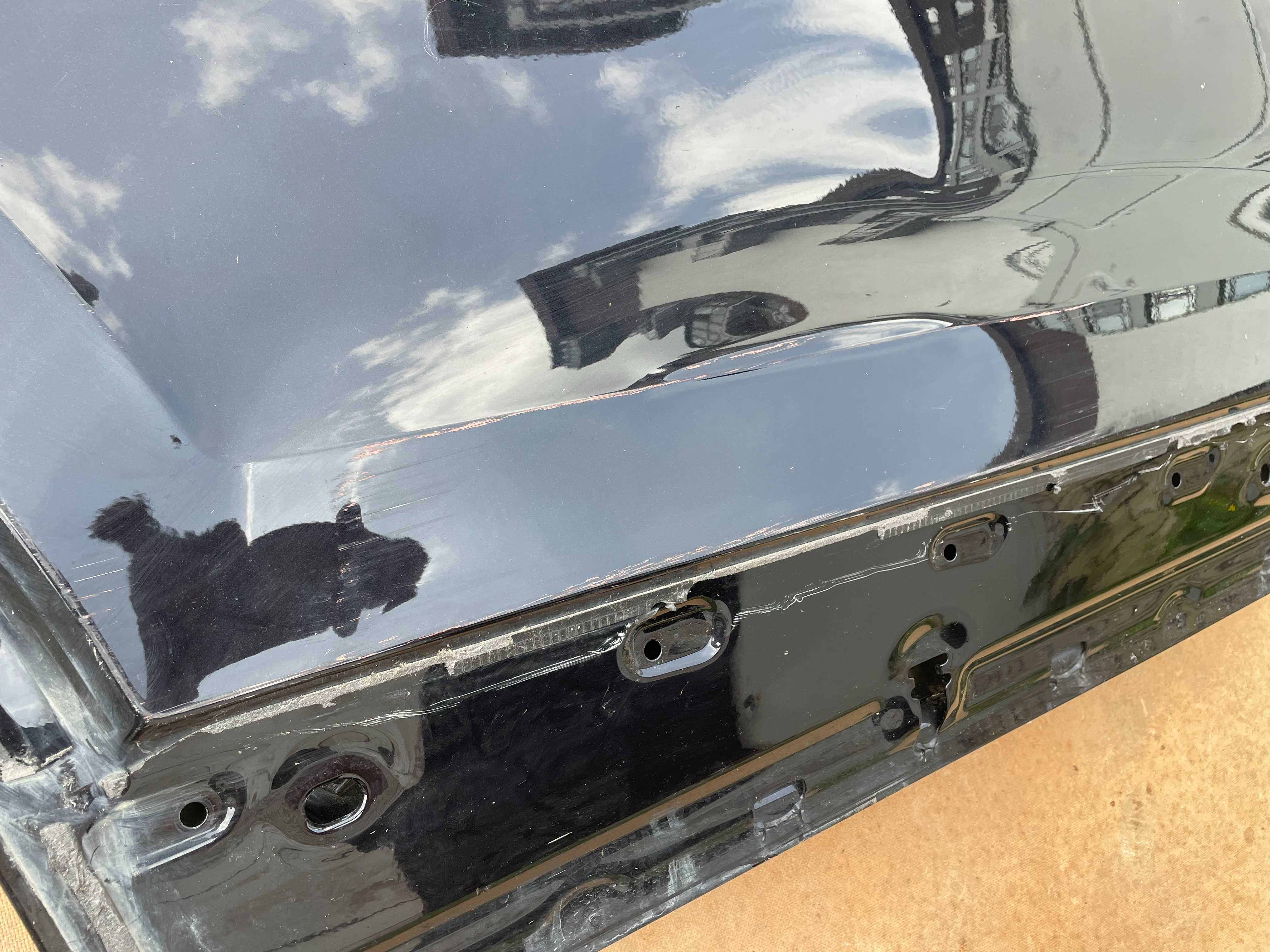 Двері задні праві Audi Q8 18р- дверь задняя правая Audi Q8 4M8833052C