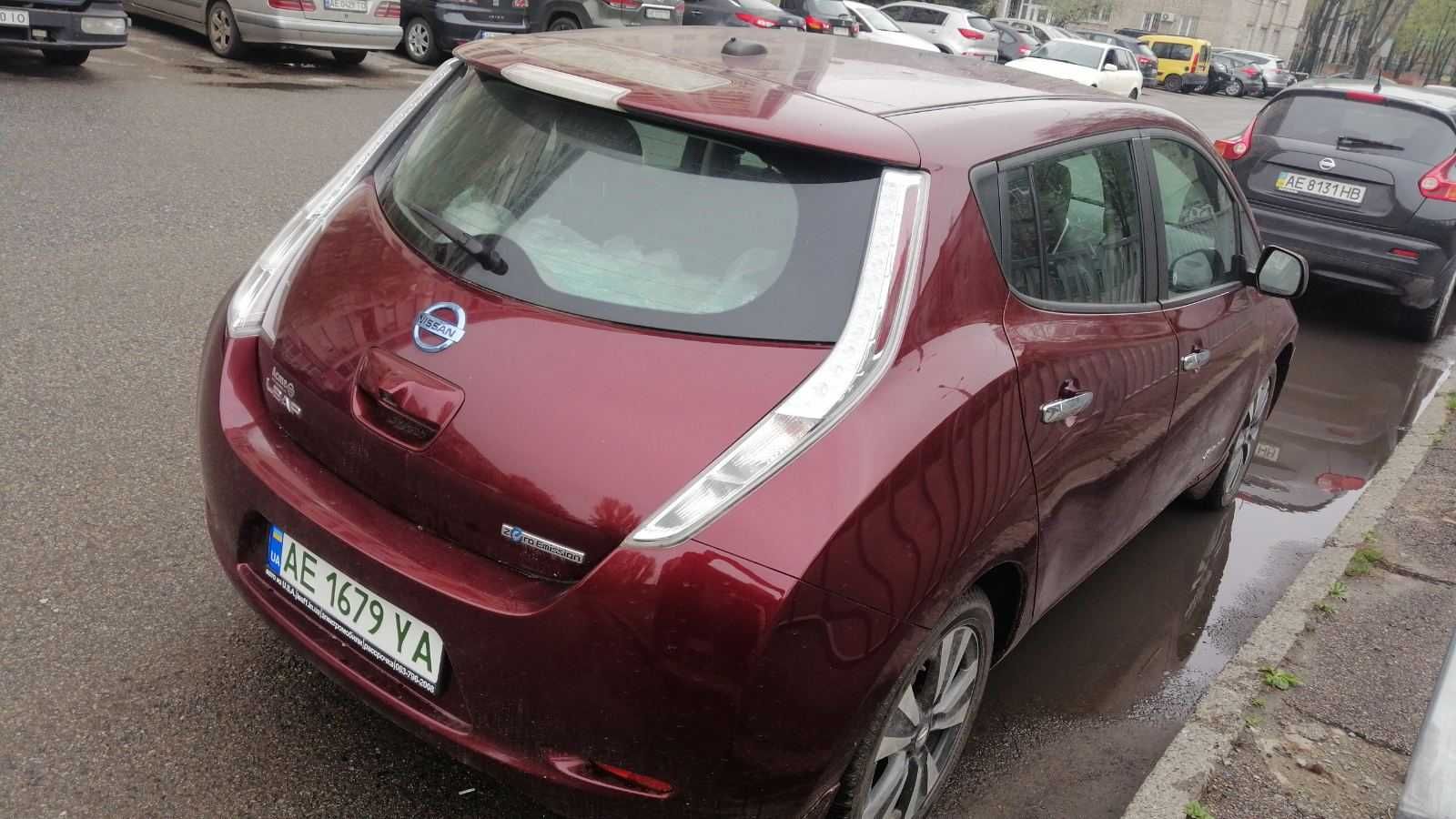 аренда nissan leaf 2015 24квт 4900 грн 2016 30квт 5600 грн неделя