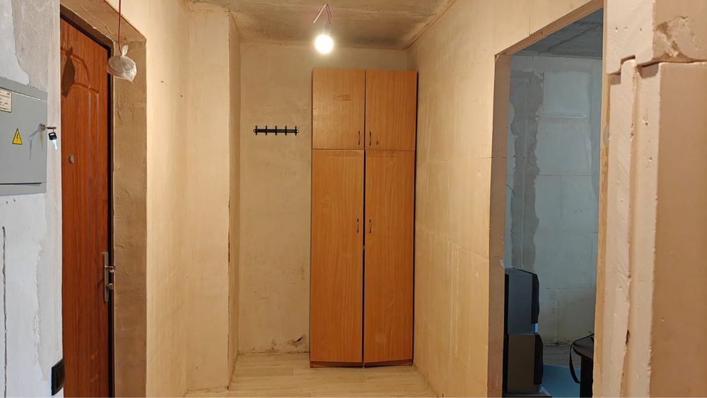 Шафа, шкаф з антресолью