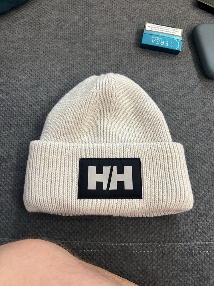 Шапка HH нова! hely hansen