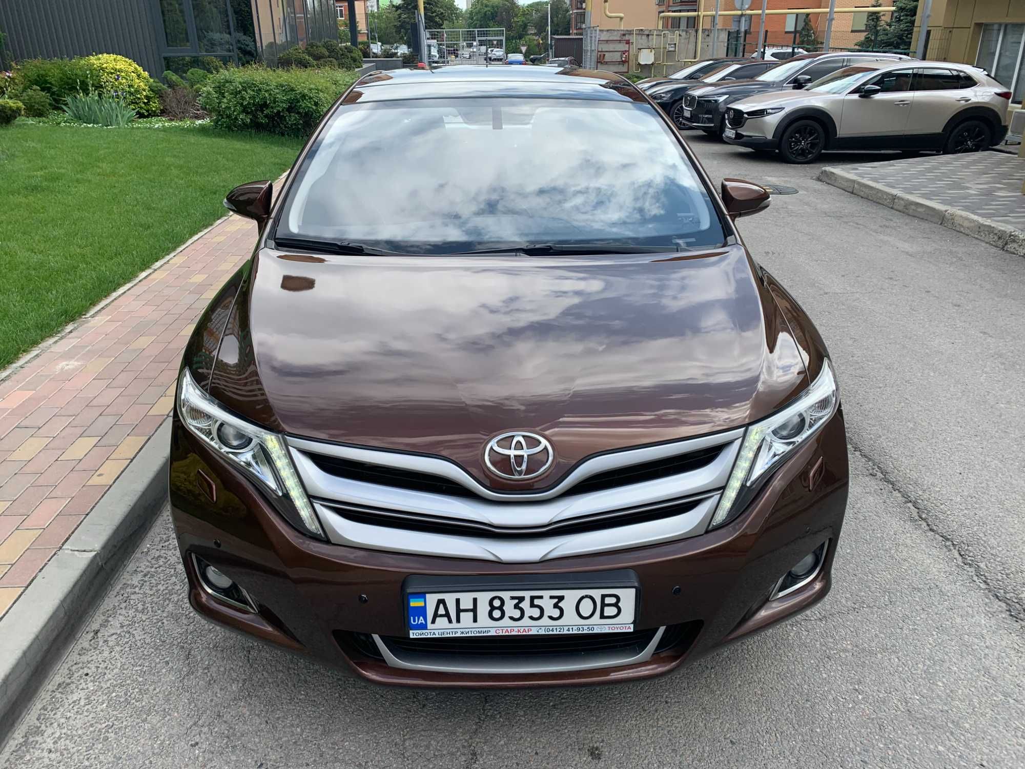 Официальная Тойта-Венза Премиум-4AWD-Газ-Италия!!!