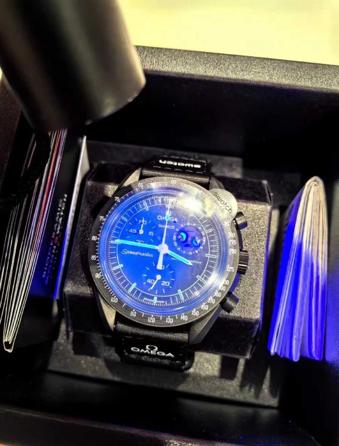 Swatch x Omega Bioceramic Moonswatch Mission To Moonphase Snoopy
Black
