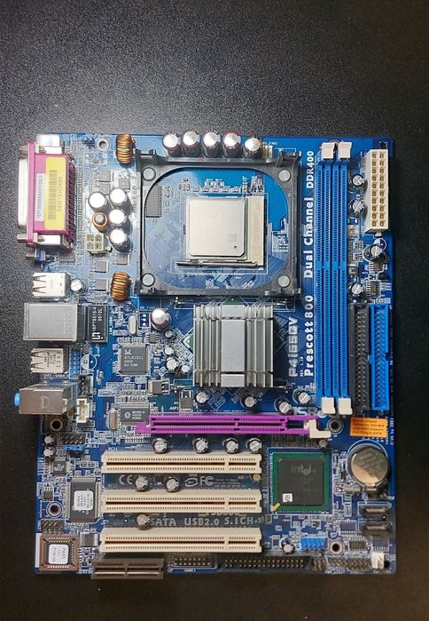 Продам материнську плату Asrock P4i65GV з процесором. Стан невідомий