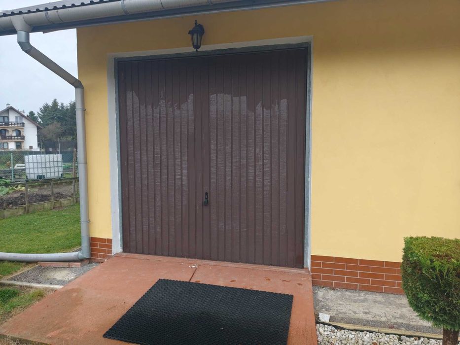 Drzwi garażowe 2.5x2.6
