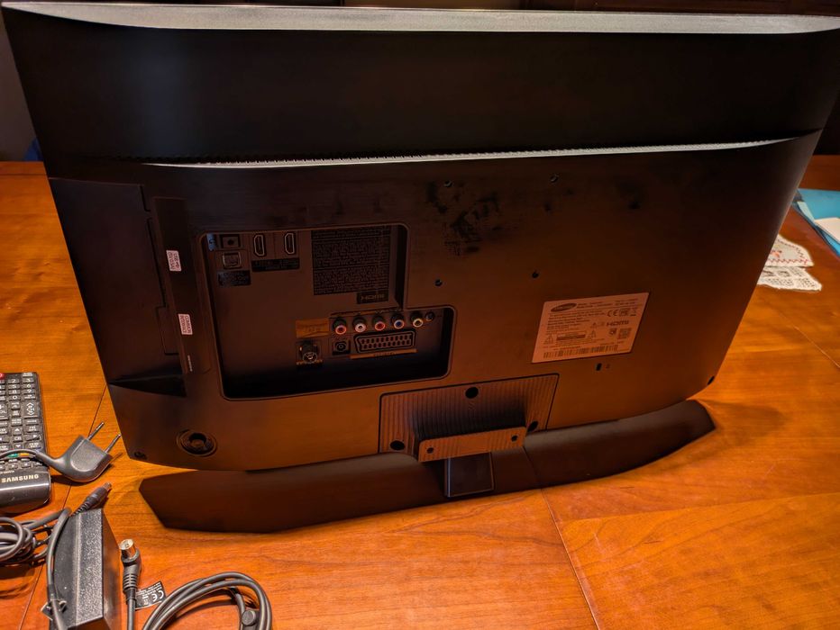 Televisor LED Samsung de 24 polegadas