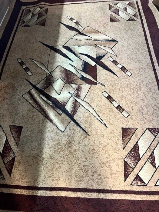 Продам килими після чистки, килим 2.40*1.80, дорожка   3.30*1.40.