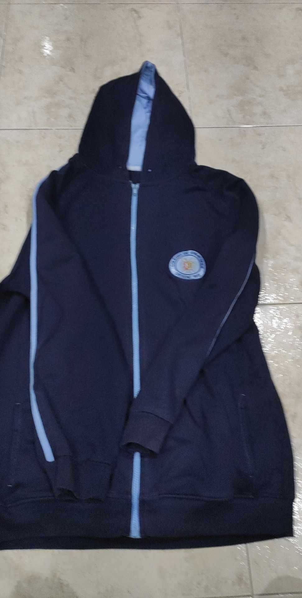 Peças do uniforme Colégio de Ermesinde