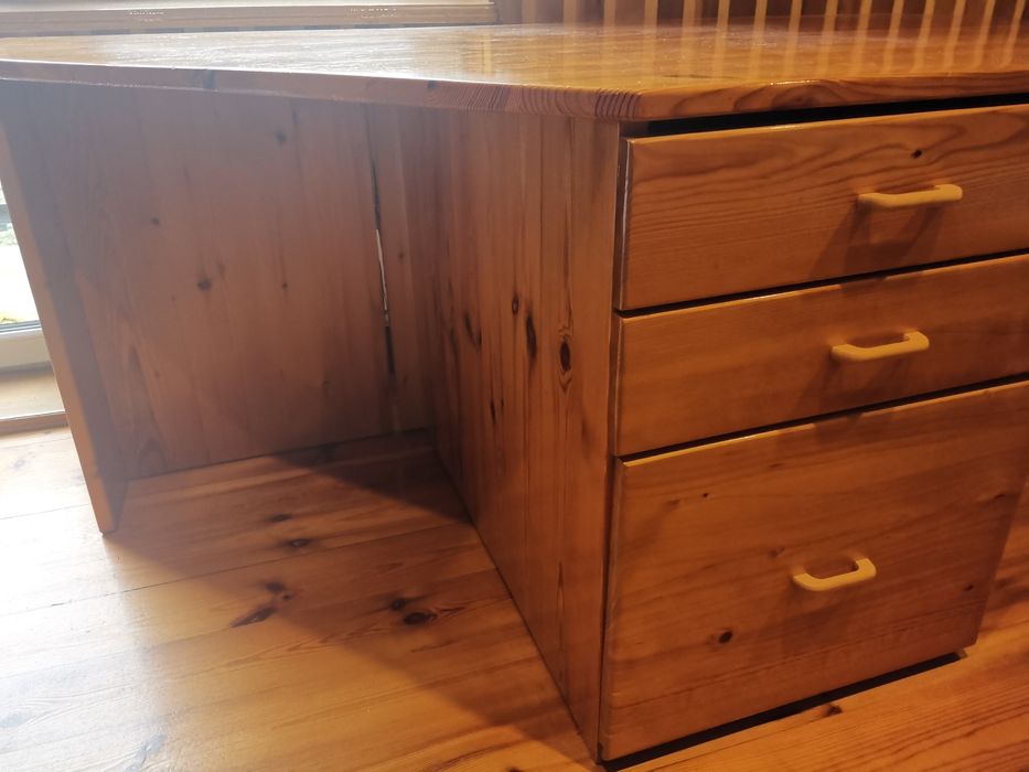 Podwójne, solidne biurko z litego drewna