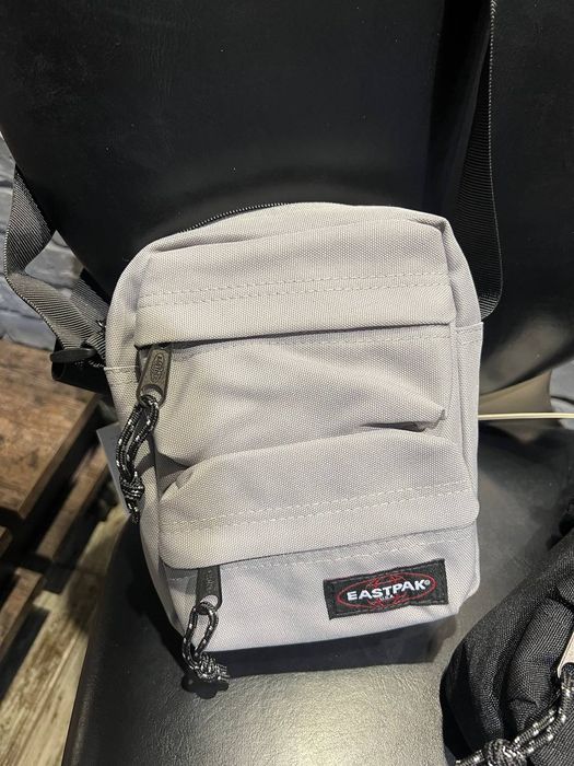 Сумка сумочка месенджер eastpak истпак істпак мессенджер бананка