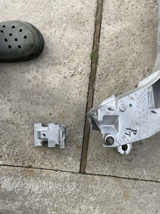 chevrolet bolt euv 2021 підрамнник пошкоджений