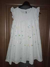 Нежное красивое платье с паетками  на 6-7лет