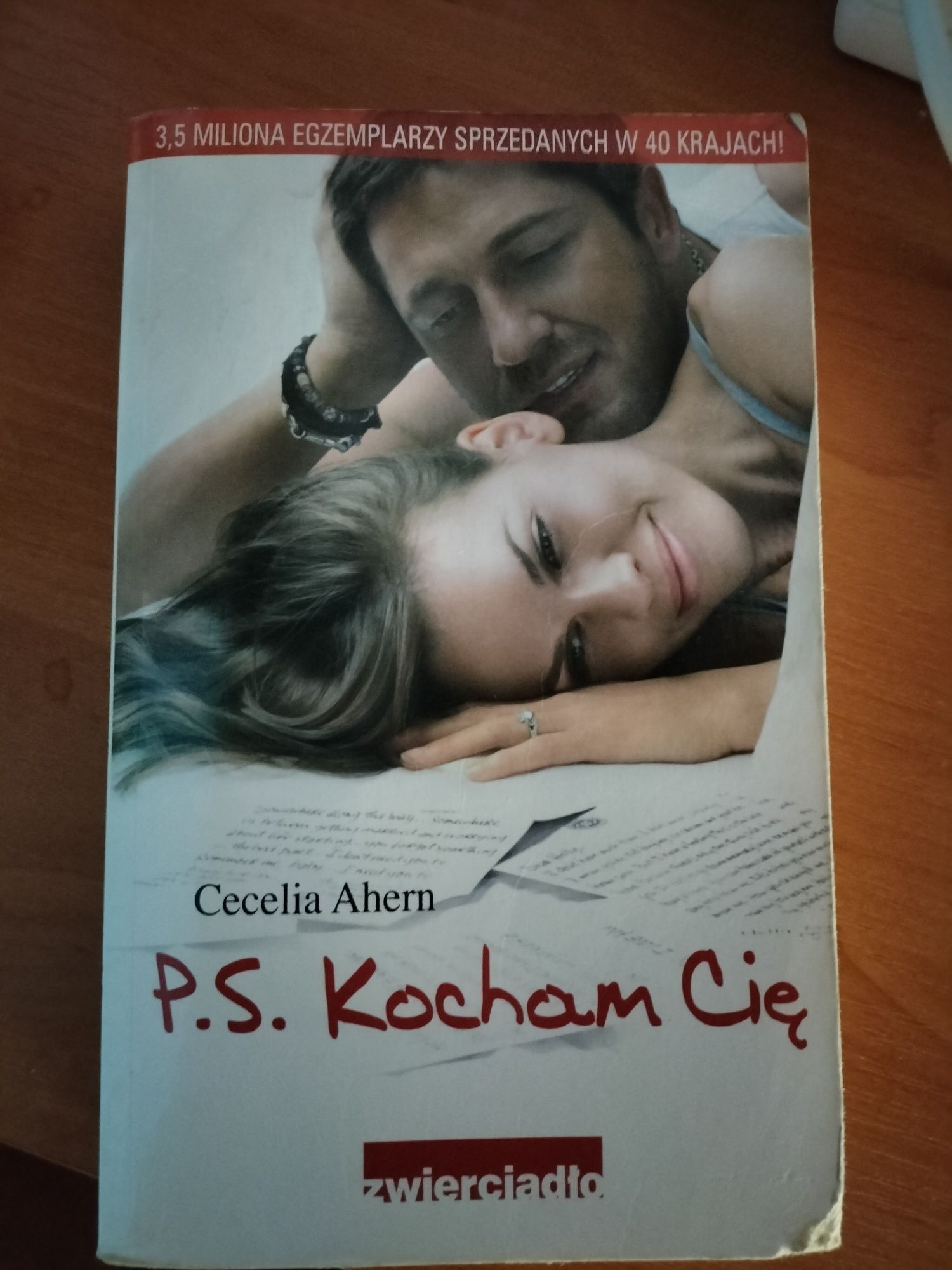 Ps. Kocham Cię, Cecelia Ahern