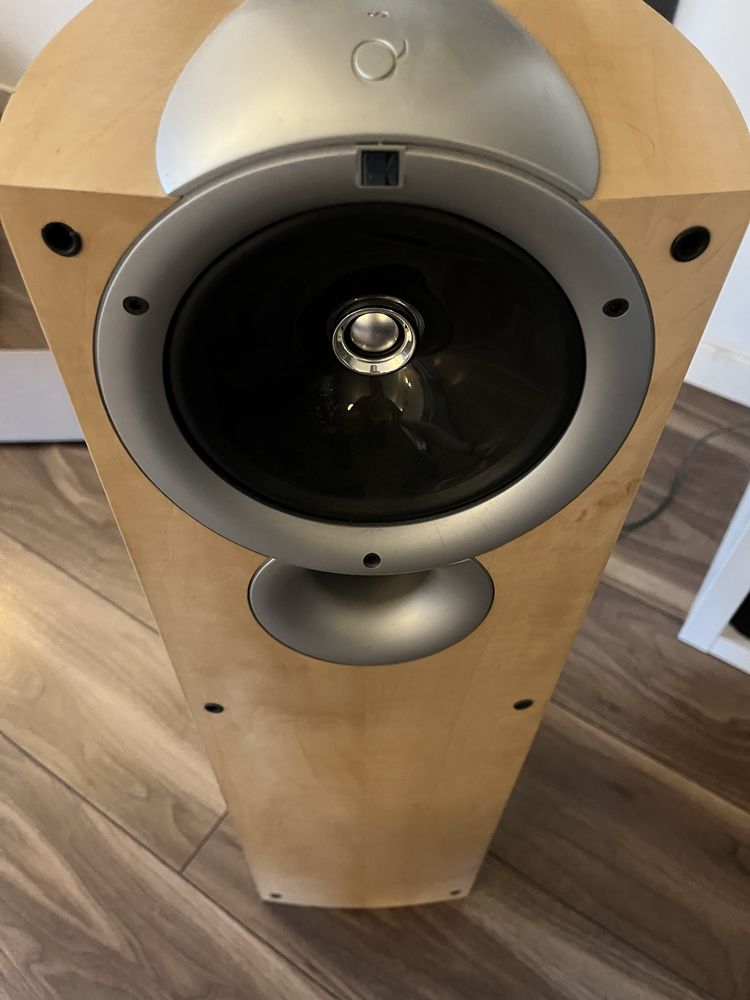 Kolumny KEF Q3 podlogowe