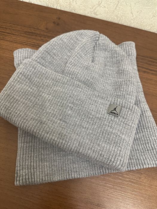 Жіноча сіра шапка + бафф Jordan nike