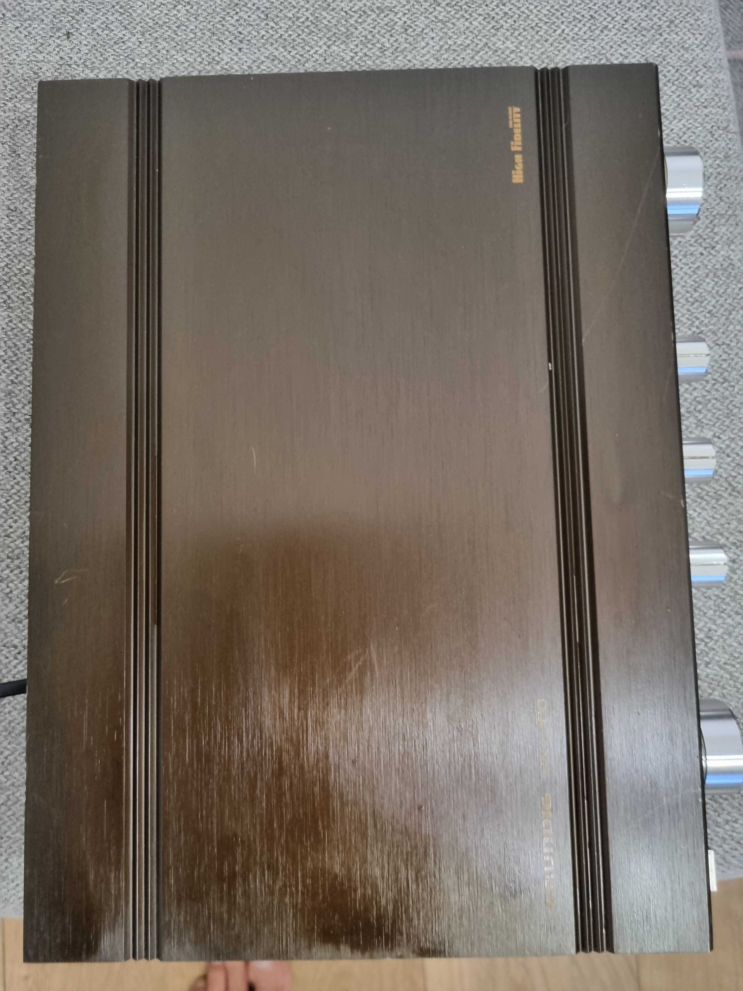 Przedwzmacniacz Grundig MXV1000