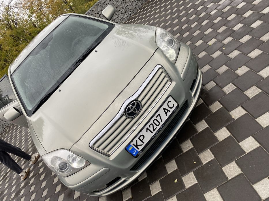 Tayota avensis т25 дизель