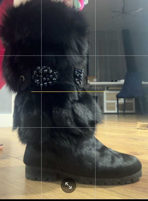 Чоботи хутряні жіночі
