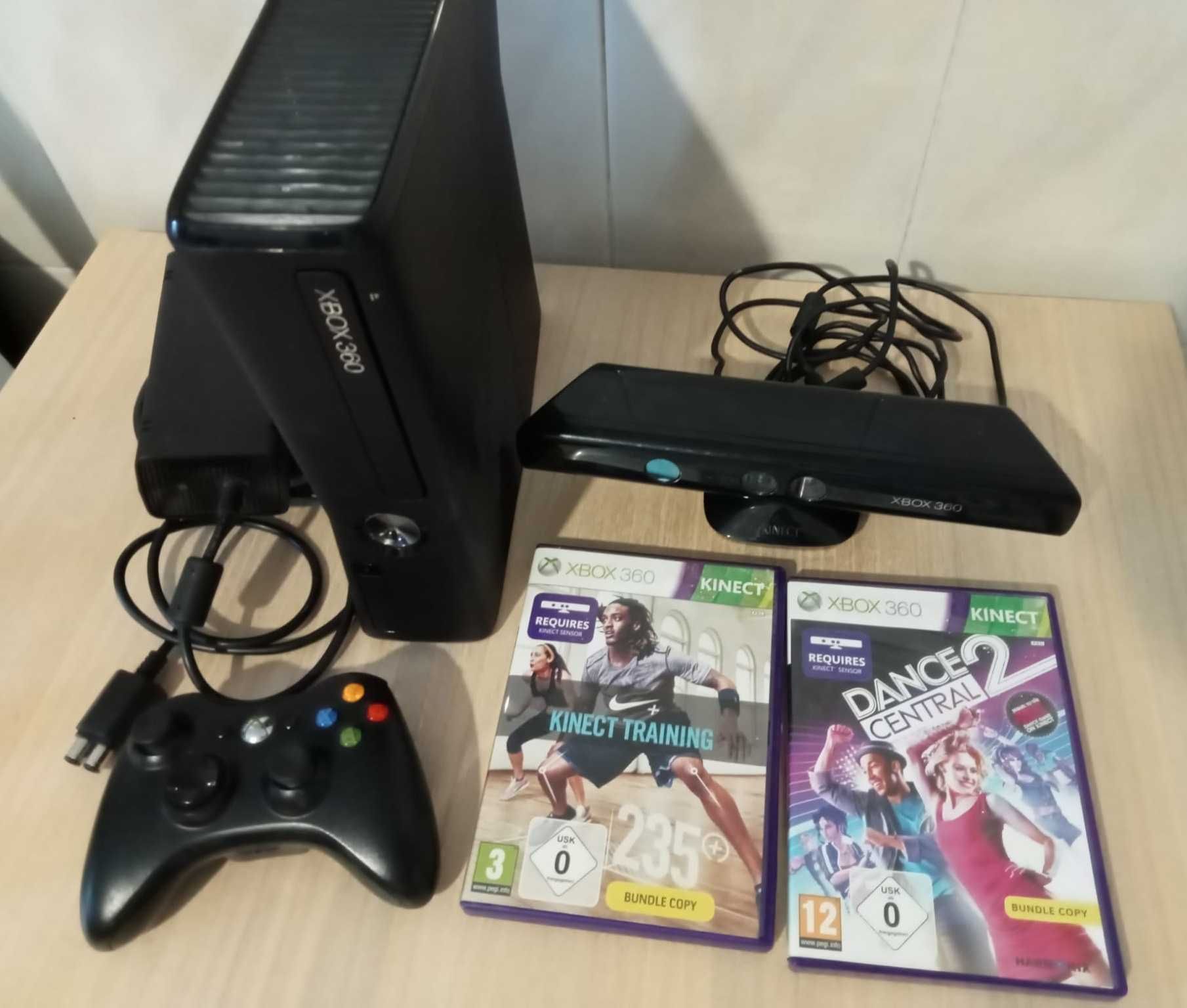 Xbox360 S 250 GB, Kinect, Comando, 2 jogos