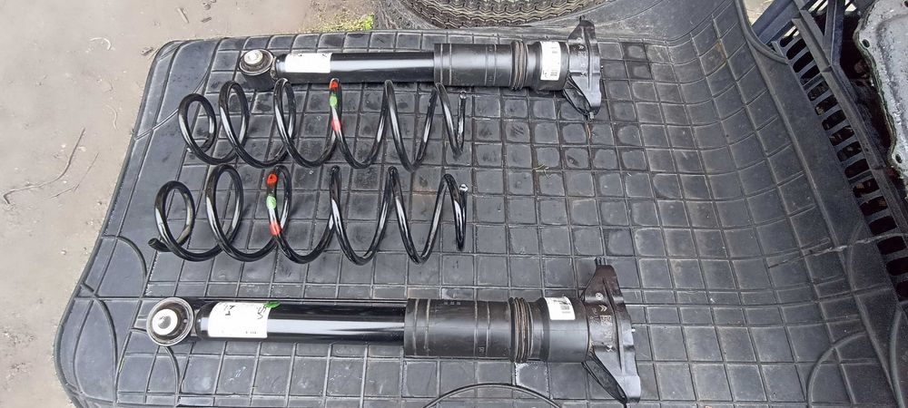 amortyzatory  sprężyny tył opel corsa f