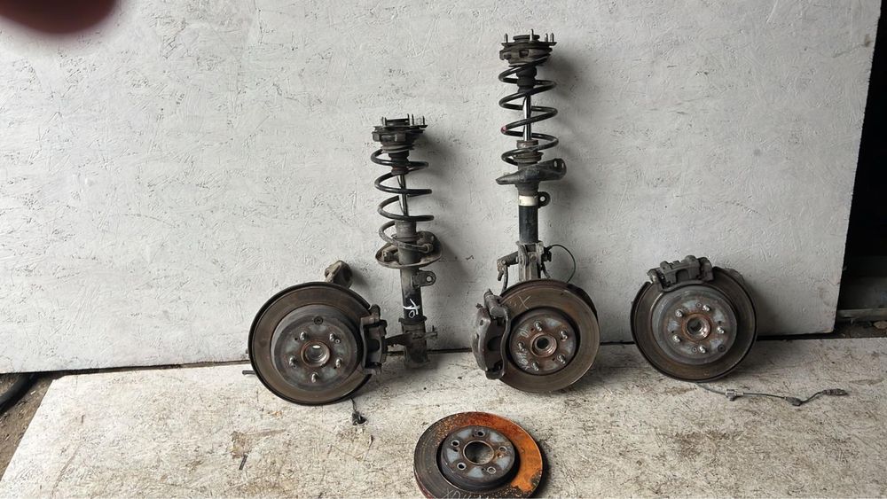 Honda crv 2008р Тормозні диски це в та редуктор