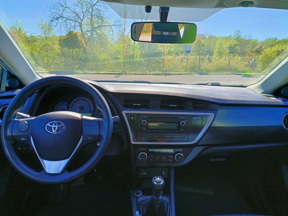 Toyota Auris 2014r. 1.33 VVTi Salon PL bez wkładu