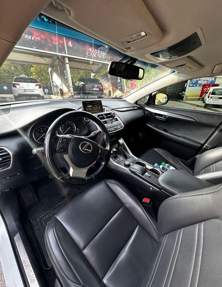 Продам Lexus NX 300 h гибрид 2,5 литра 2015 год