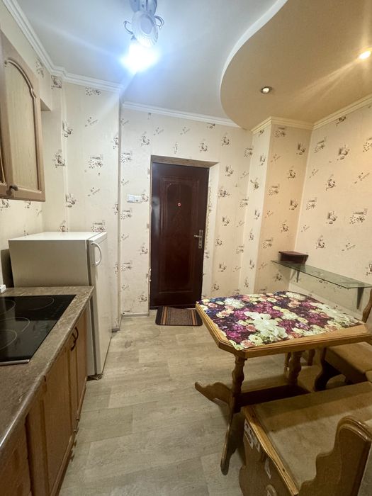 Здається 1 кімнатну квартиру  по вул. Конякіна