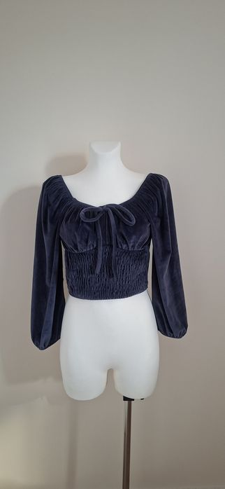 Bluzka crop top welurowy kolor granatowy długi rękaw hiszpanka r. UNI
