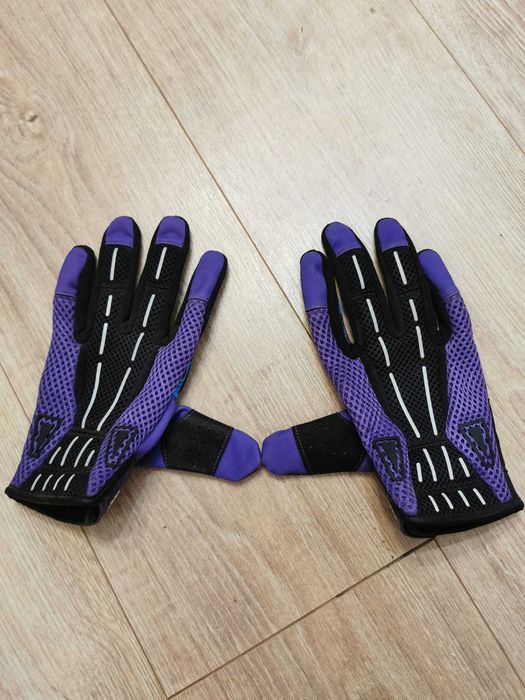 Replika rękawiczki z serii Pandora CS2 do gry CSGO.