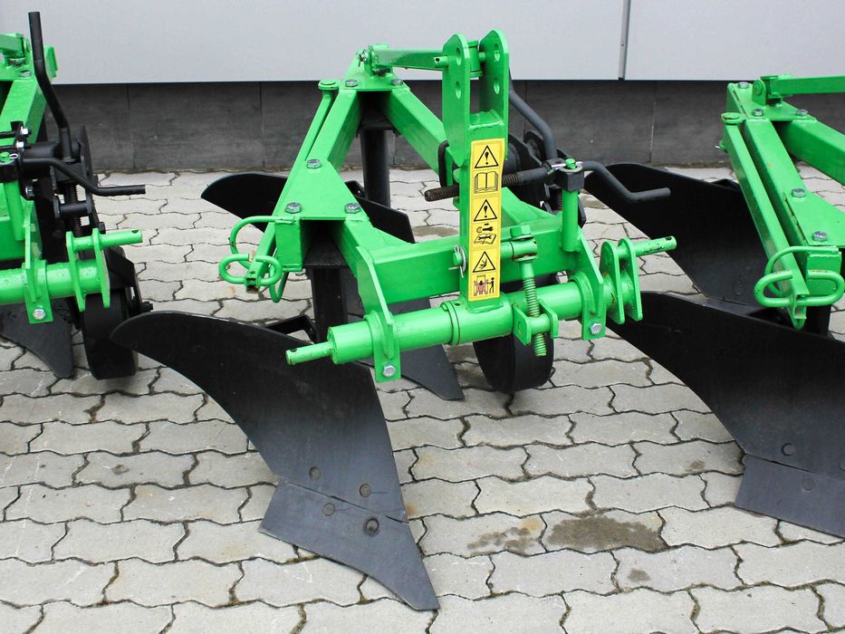 КУПУЮТЬ ВСІ! - ПЛУГ навісний, 2 - 4 корпусний! Бомет - Посилена Рама!